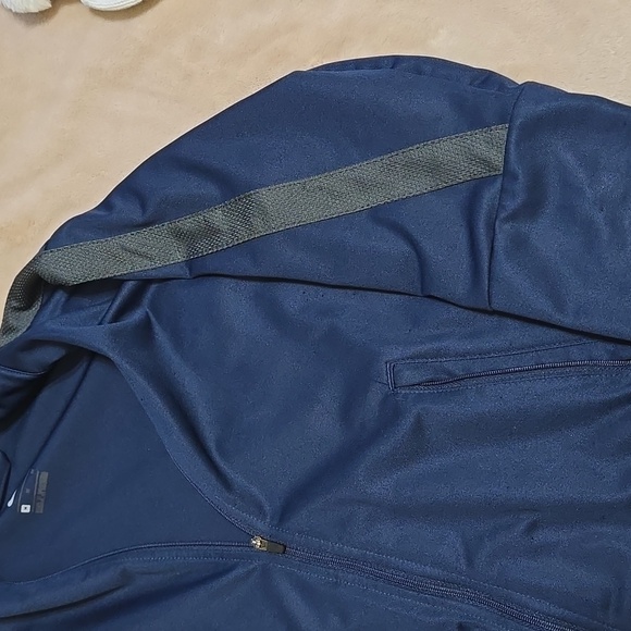 Nike jacket - Picture 5 of 5